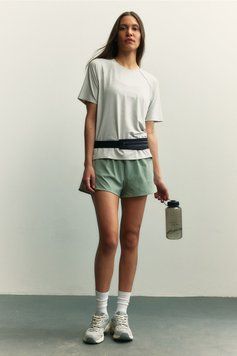 Футболка H&M 271223577 S Светло-серый