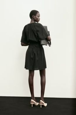 Платье H&M 271228766 XS Черный