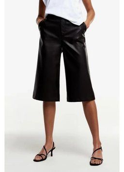 Шорти зі штучної шкіри H&M 270909427 36 Чорний