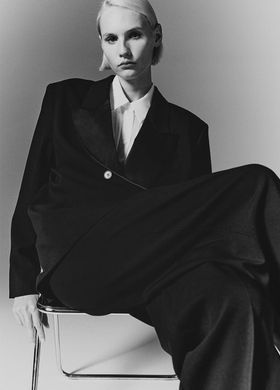 Блейзер-смокінг оверсайз H&M 271246817 S Чорний