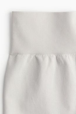 Шорти спортивні безшовні H&M 271223912_lightgrey S Світло-сірий